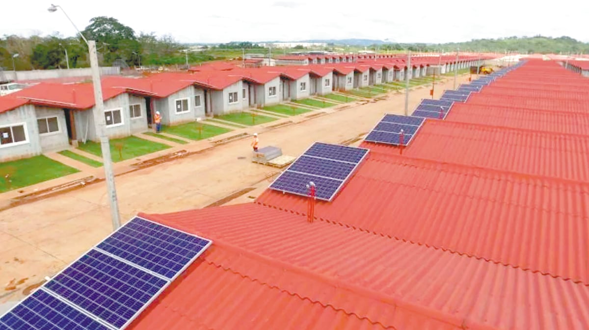 China Ilumina el futuro: explorando la energía solar en viviendas sociales de Panamá