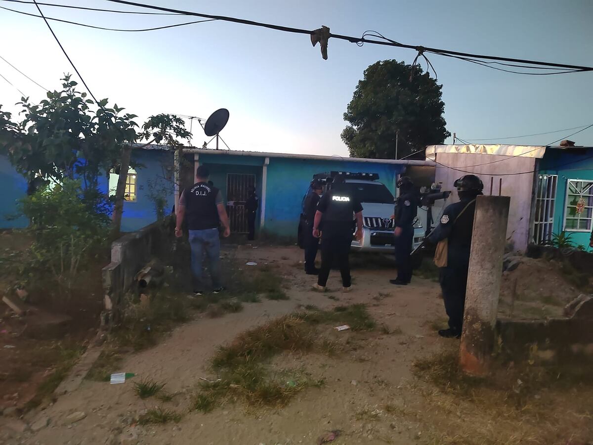 Buscan a la niña Aderlyn, de 9 años, por Felipillo. Alertaron sobre su posible ubicación y se dieron allanamientos