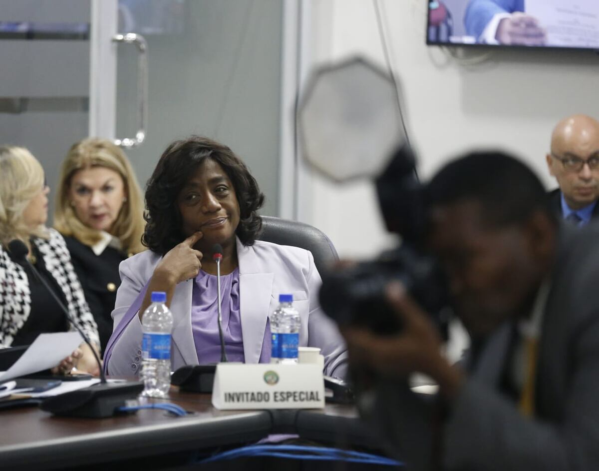 Lucy pa´la racha: El Meduca se salta al Gabinete y prende la controversia