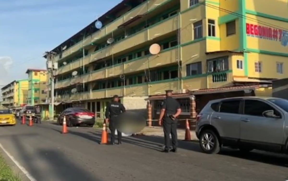 Encuentran un hombre sin vida, tirado en el pavimento en residencial Los Lagos