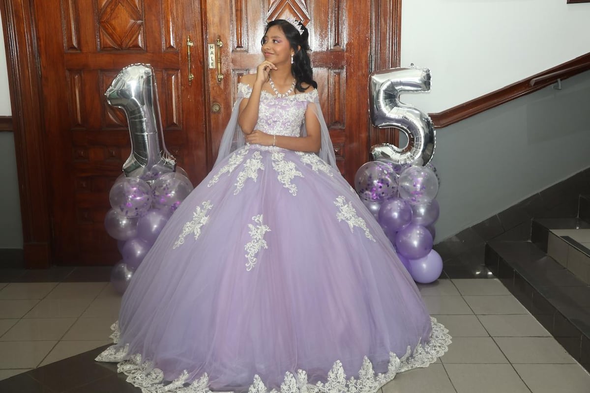 Los 15 que nacieron en Curundú: la historia de Danna, la niña que encontró en la música su forma de soñar