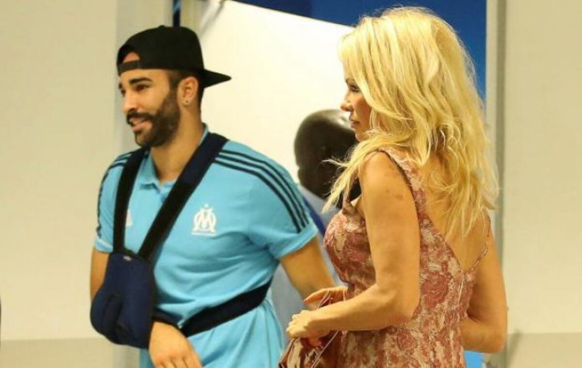 Pamela Anderson reveló que tiene relaciones con su novio antes de cada partido