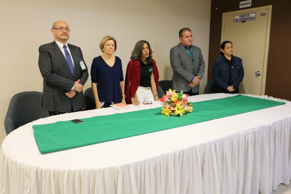 Minsa presenta el nuevo Sistema de brazaletes para neonatos