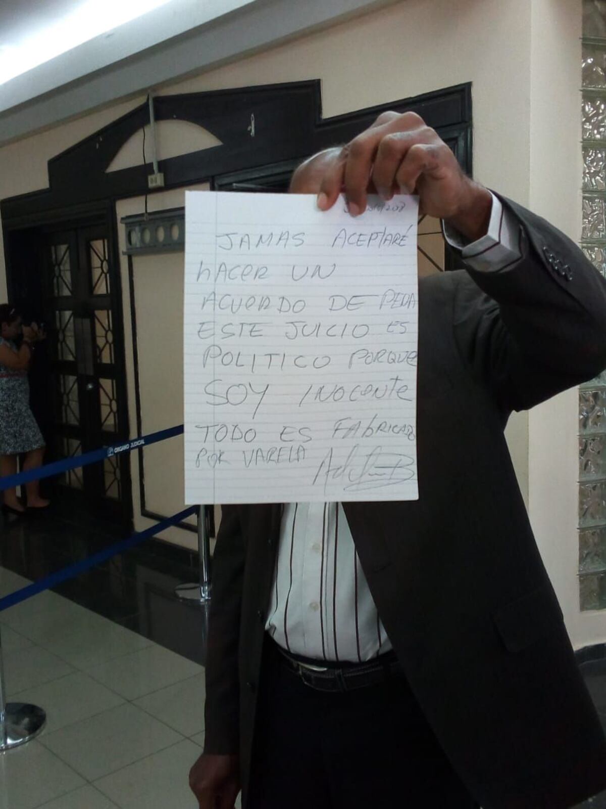 Negocian acuerdo de pena con Ricardo Martinelli | Video