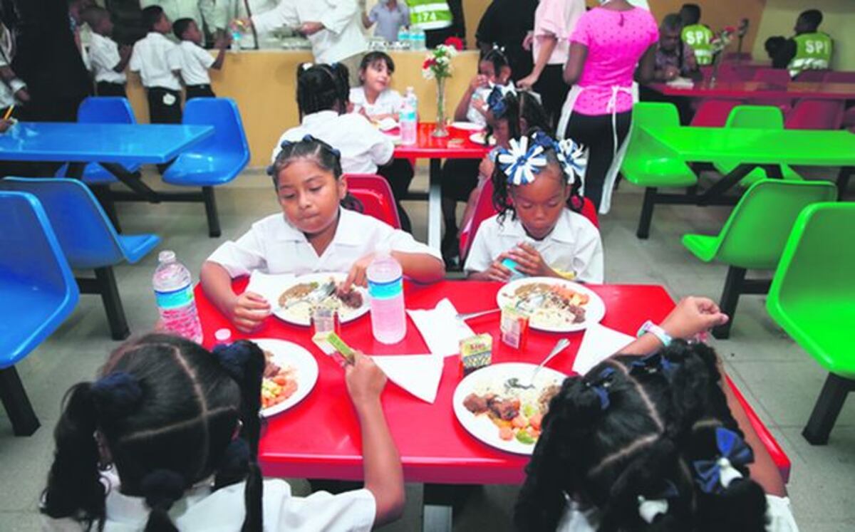 ¡PARA QUE AGUANTEN! Les garantizan almuerzo a los pelaos en la jornada extendida