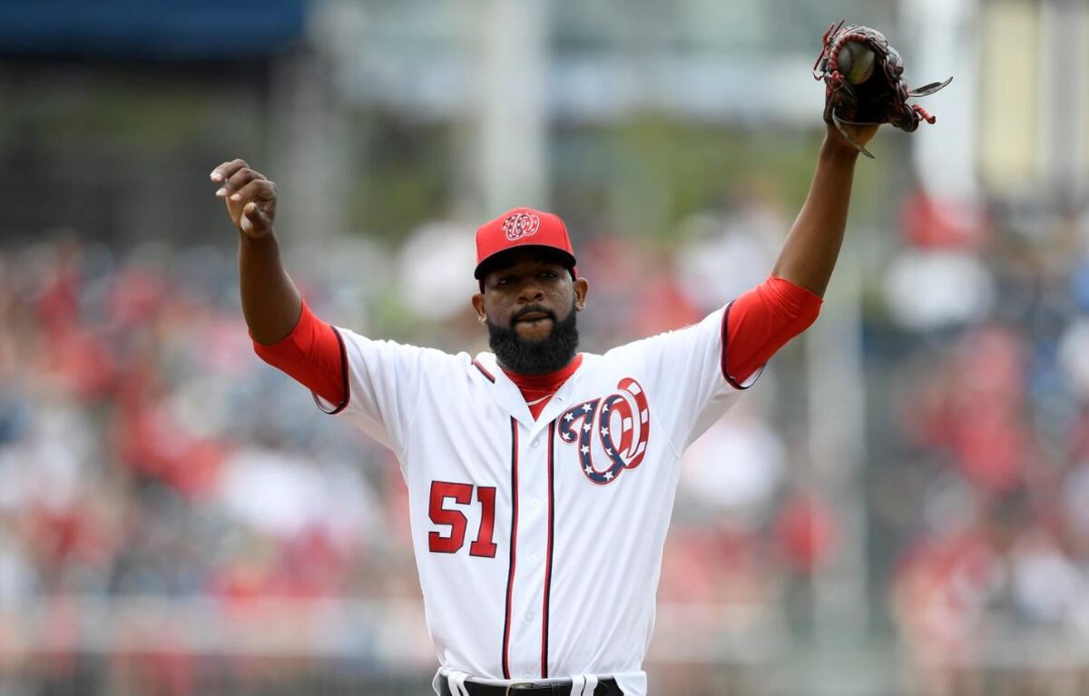 Los Nats pierden al relevista Daniel Hudson para el inicio de la serie ante los Cardenales