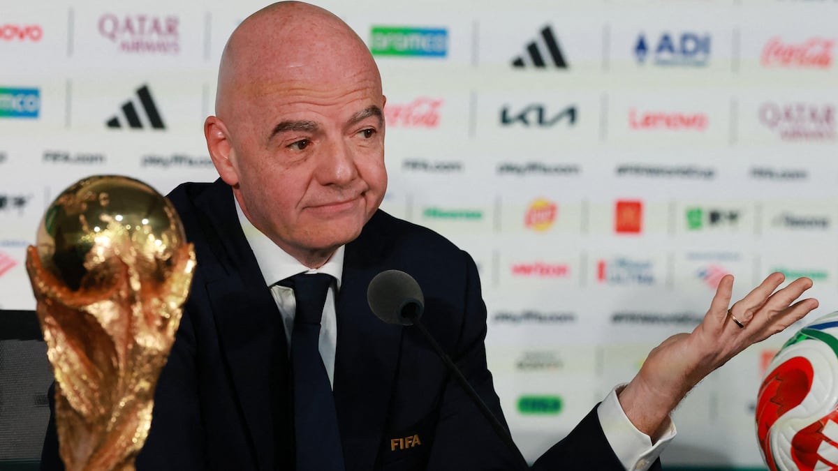 Tebas exige la salida de Infantino de FIFA