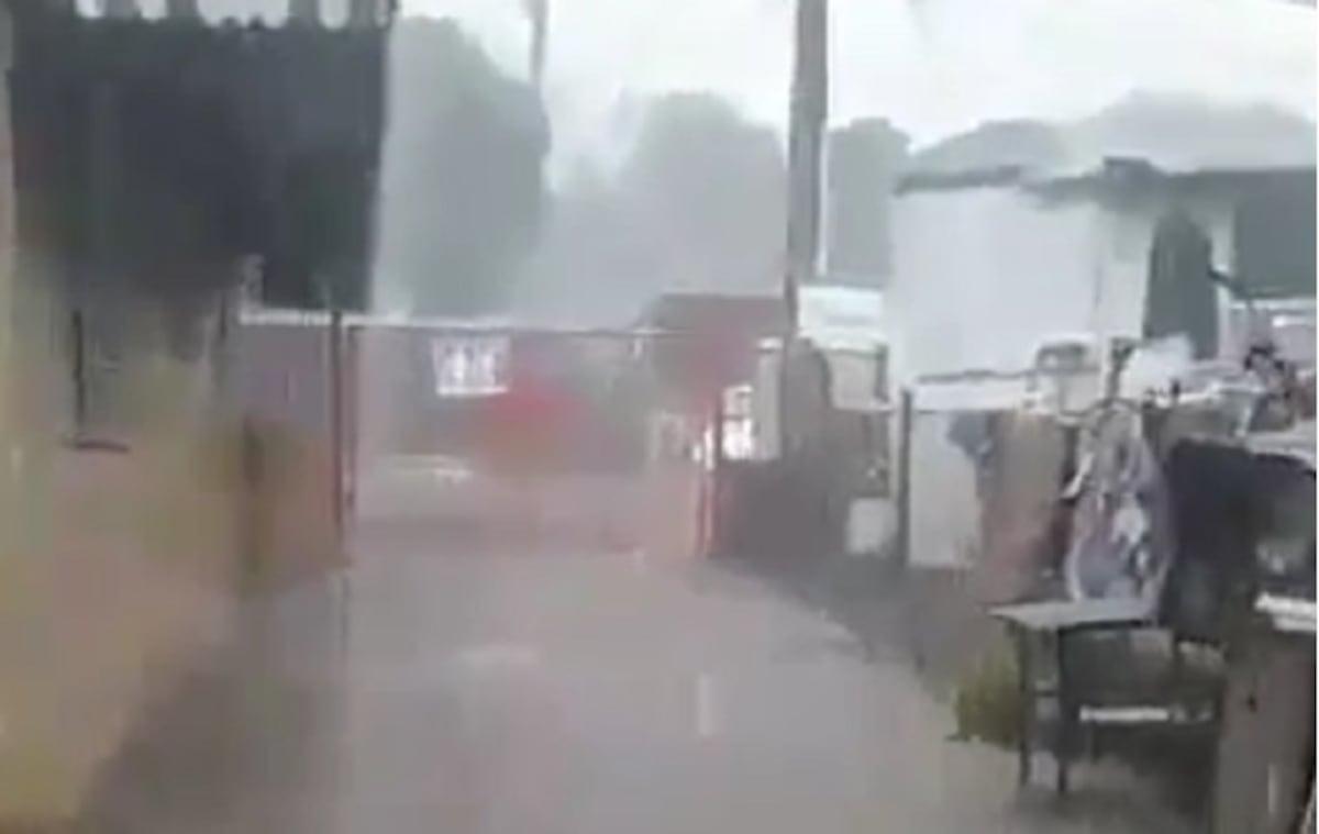 Casas se inundan en Paraíso de San Miguelito por lluvias y la Línea 2 del Metro