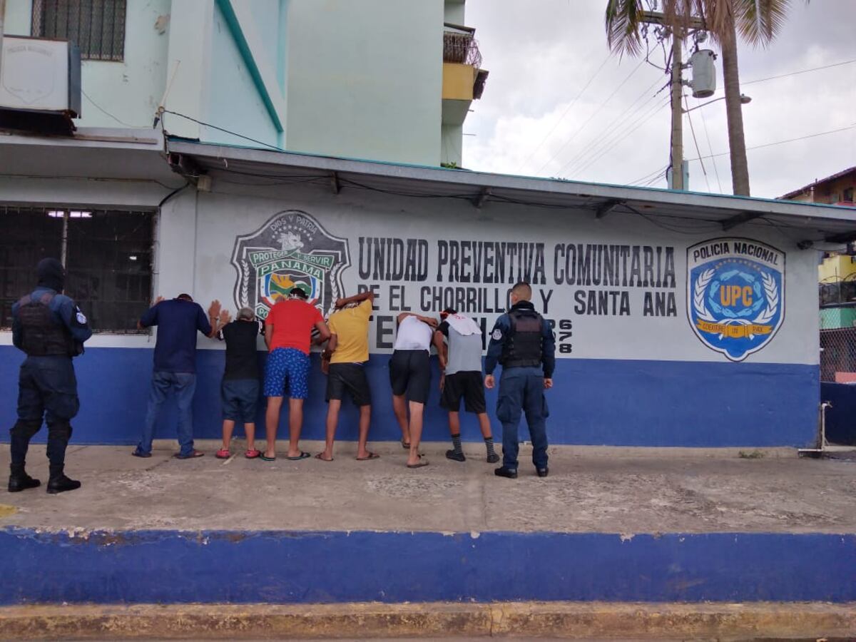 ¡Los sorprenden!  Otra chupata en una azotea de multi. Video 