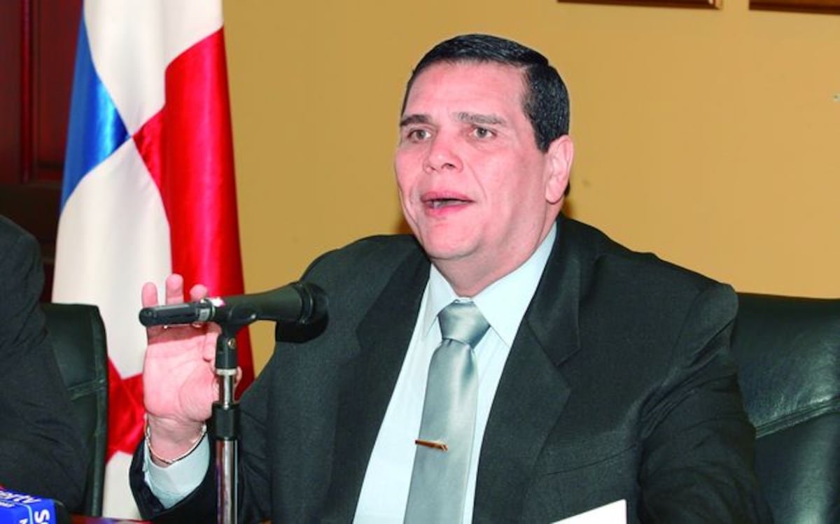 ¡Áyala peste! Le frenan festín político al ‘Búfalo’