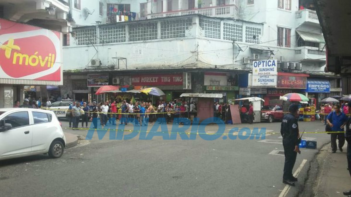 ¡EN ESTADO CRÍTICO! Señora de 59 años tras explosión subterránea en Santa Ana