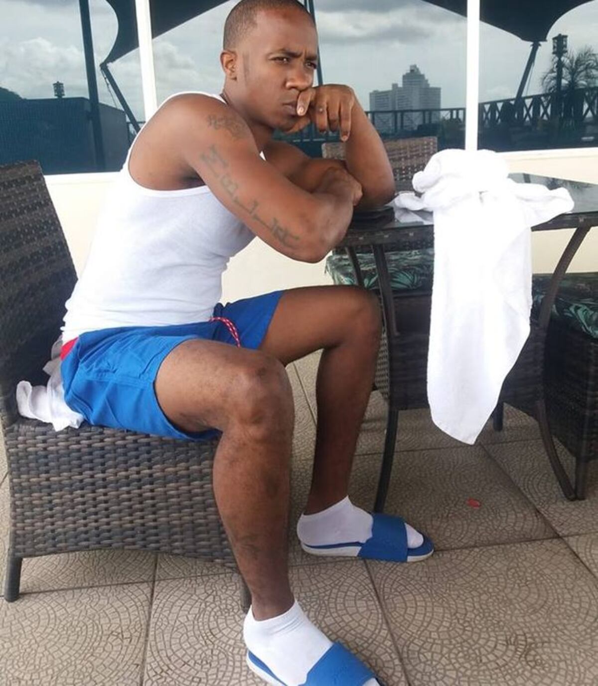 Baja al parque y lo matan frente a su hija en plena Navidad