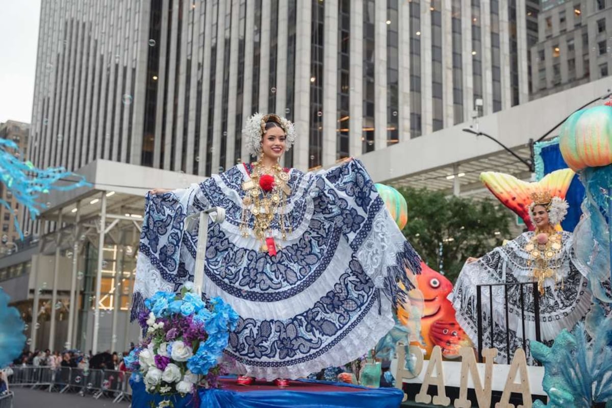 Panamá se lució con tambor, pollera y alegría desbordó el Desfile de la Hispanidad en Nueva York