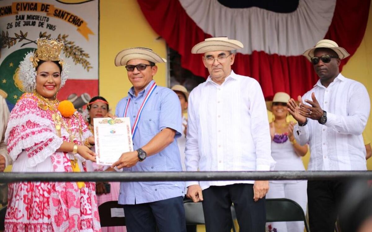 Luis Casis festejó por partida doble en el 10 de Noviembre