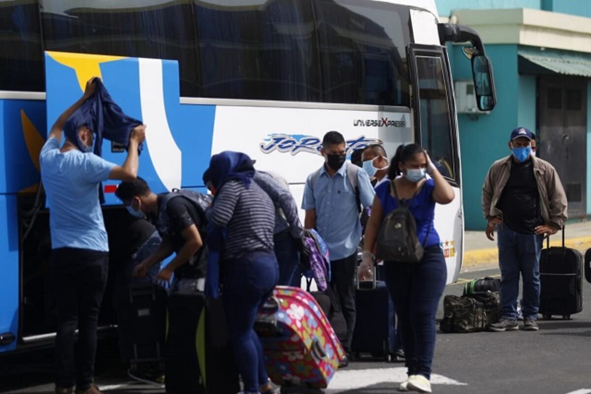 Sale séptimo grupo de nicaragüenses hacía su país