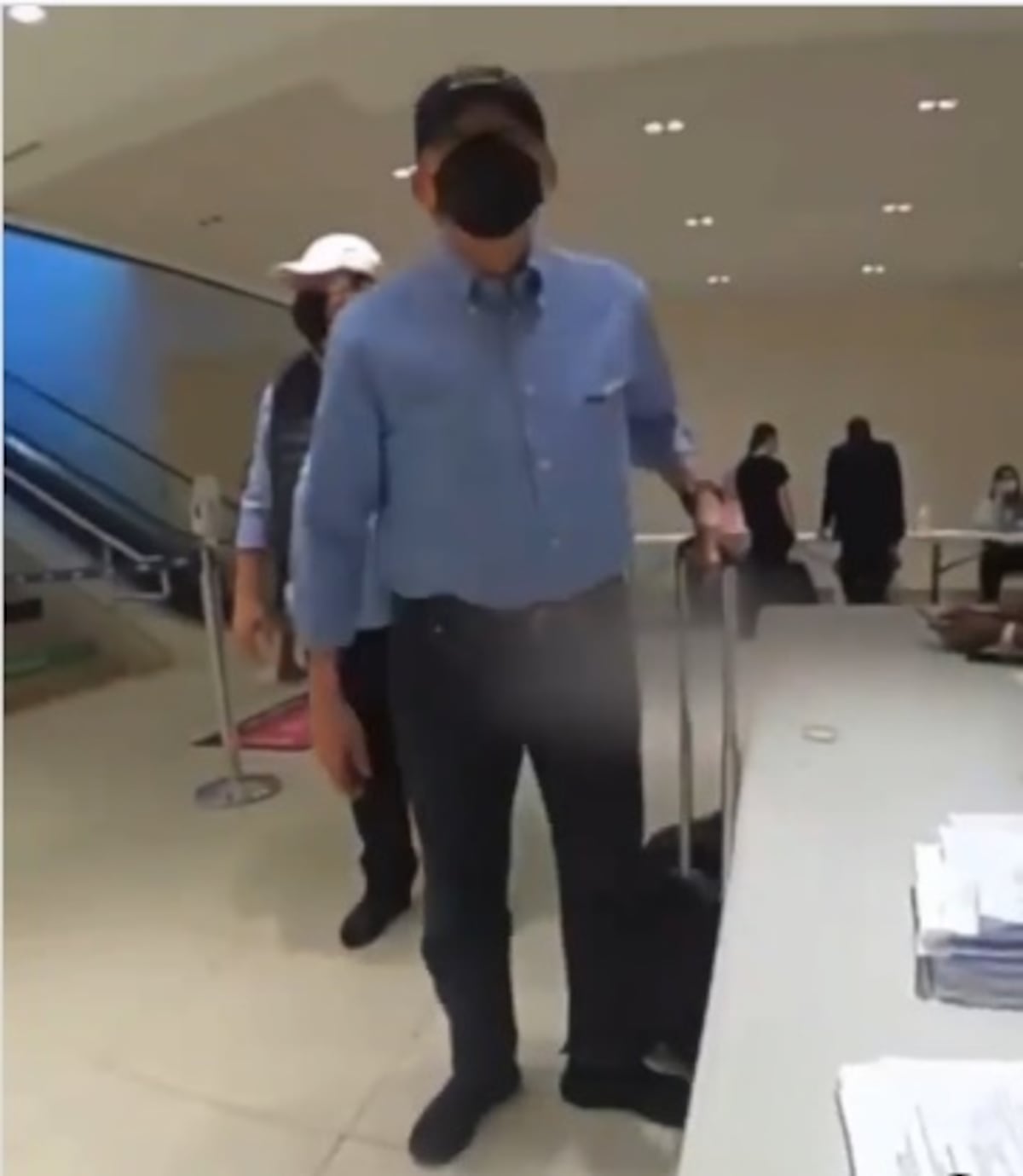 Nito encubierto. Video viral. Pudo haberse inspirado en serie de TV. Chequee