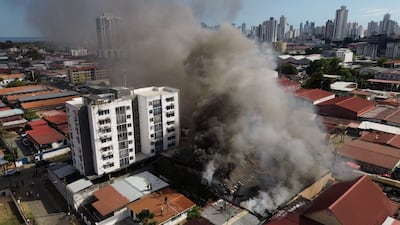 Bomberos responden a críticas tras incendio en Río Abajo