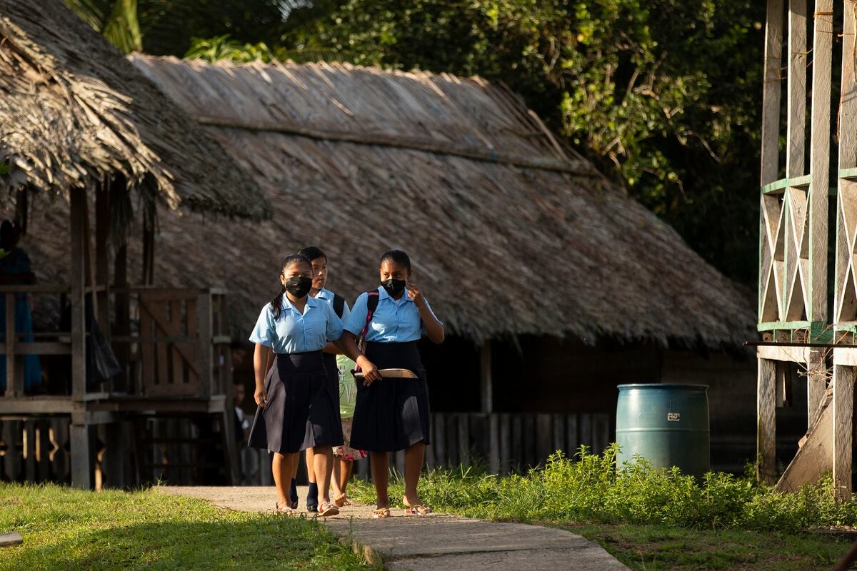 Por nuestros estudiantes. Hay que continuar el proceso para que en el año lectivo 2022 todo plantel del país esté listo para recibir y atender a sus estudiantes