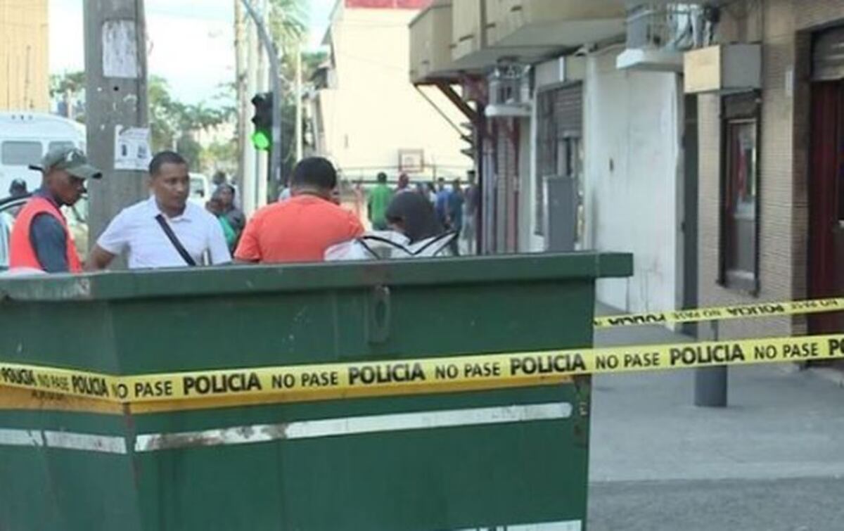 ¡SANTO PADRE! Hallan el feto de un bebé en un basurero en Calidonia 
