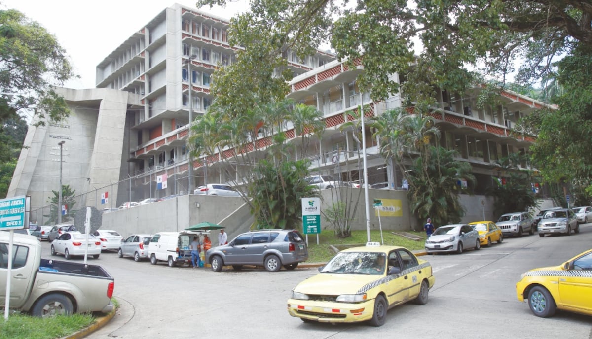 Establecerán Unidades Regionales de Oncología, ante el aumento de pacientes de todo el país