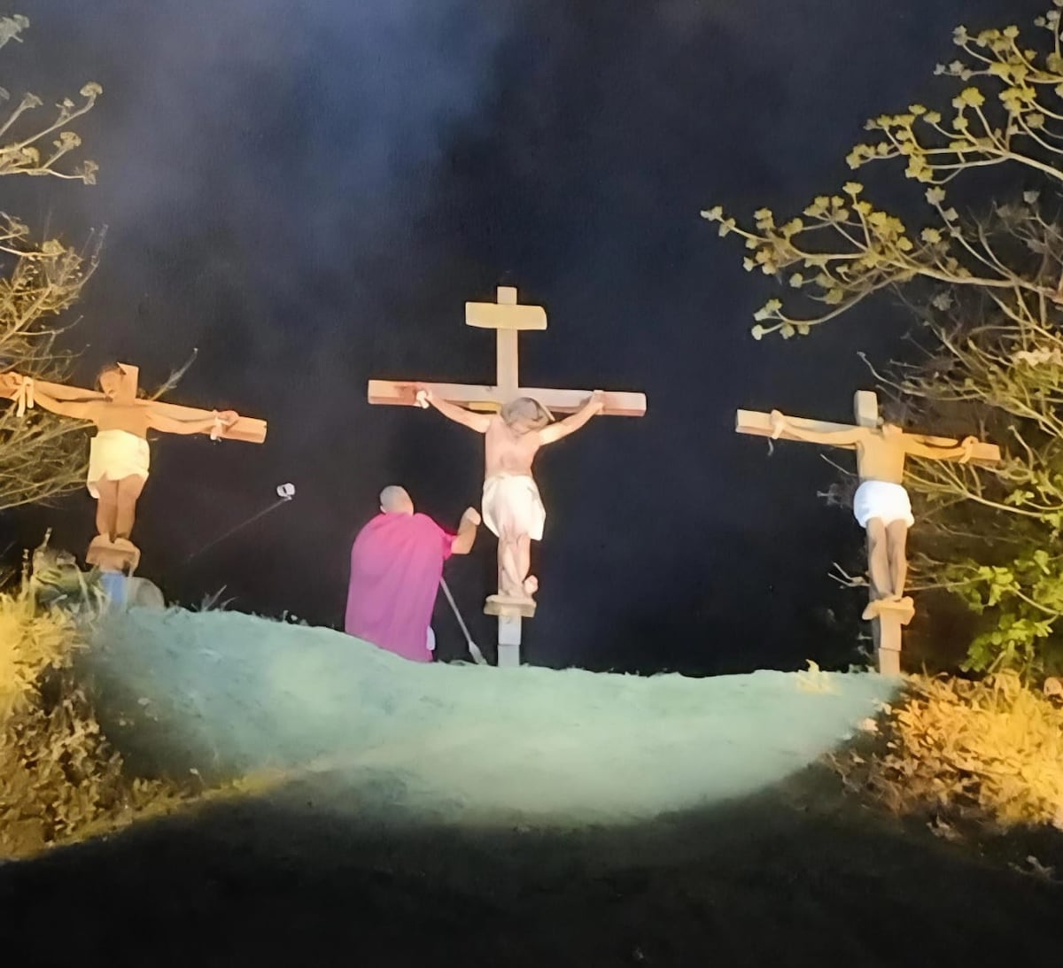 Montijo revive la Pasión de Cristo ante miles de fieles
