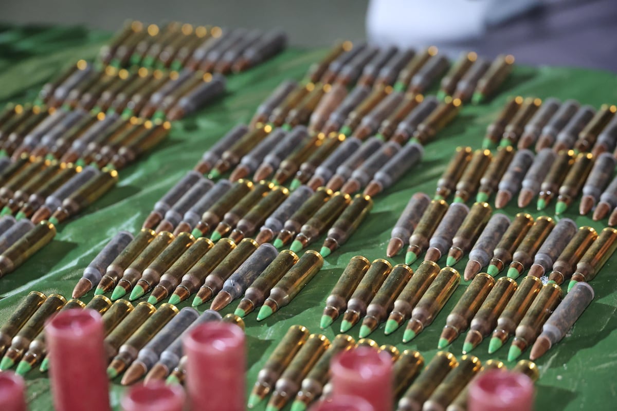 Golpe certero en Veracruz: Caen 5 hombres, mil 465 balas y una lancha robada