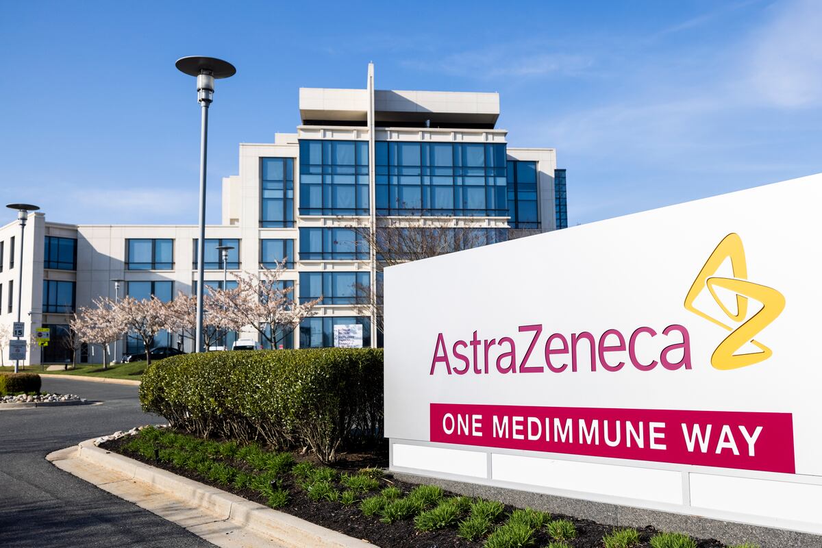 AstraZeneca comienza un ensayo clínico de vacuna contra la variante sudafricana