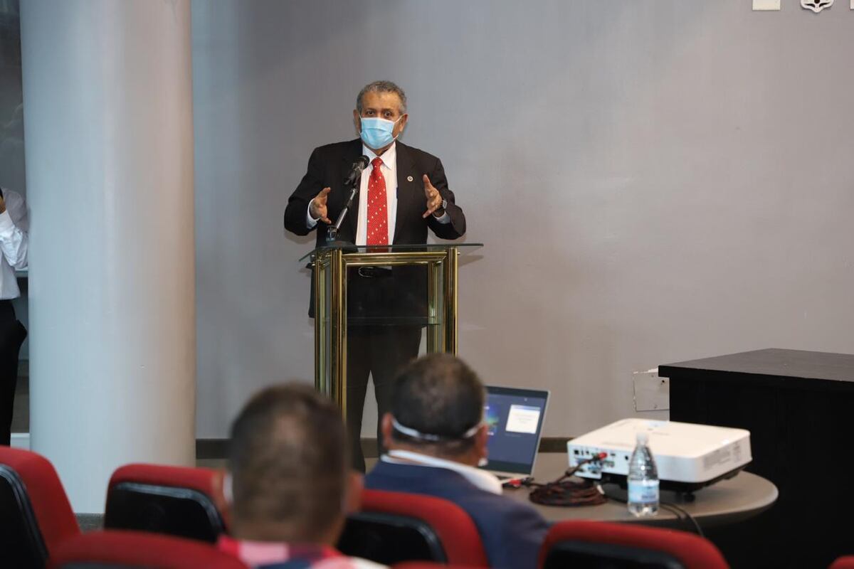 Hay dinero, pero no se puede utilizar. Subdirector del Seguro plantea la crisis financiera ante diputados