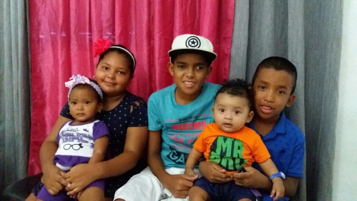 Así se encuentra el estudiante que resultó herido tras caerle poste de luz