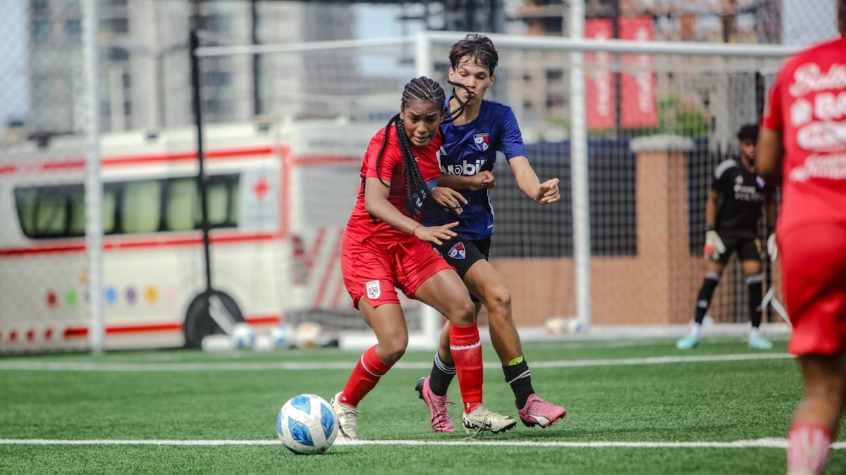 Panamá apunta a regresar al escenario mundial en fútbol femenino