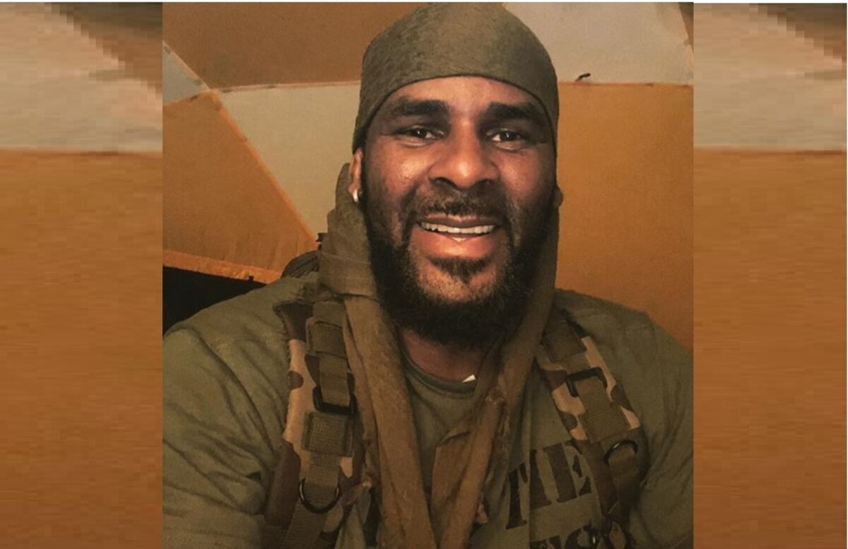 Lanzan documental donde aseguran que el rapero R. Kelly tiene esclavas sexuales