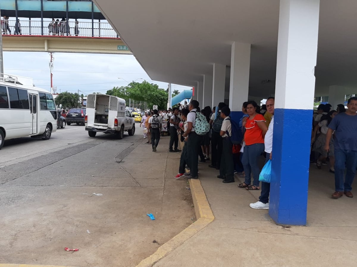 En un colegio en Veraguas están pasando cosas muy extrañas, hasta hay una estudiante desaparecida