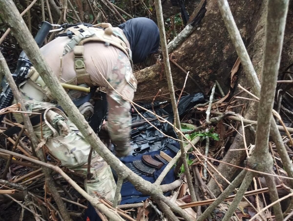 Golpes al crimen: dos caletos con fusiles, pistolas y presunta droga caen en Coclé y Pedregal