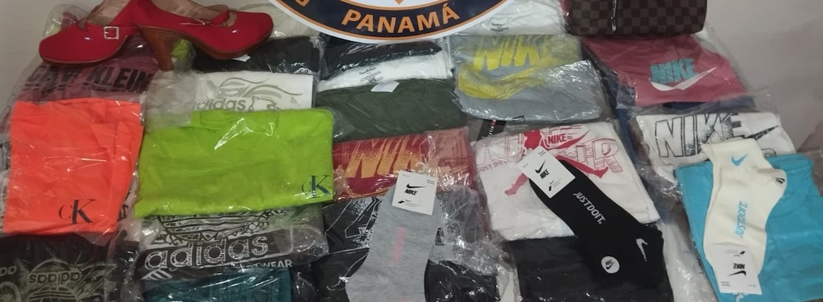 Incautan prendas y contrabando en encomiendas: hallan camisetas del equipo nacional y más de 14 mil cigarrillos