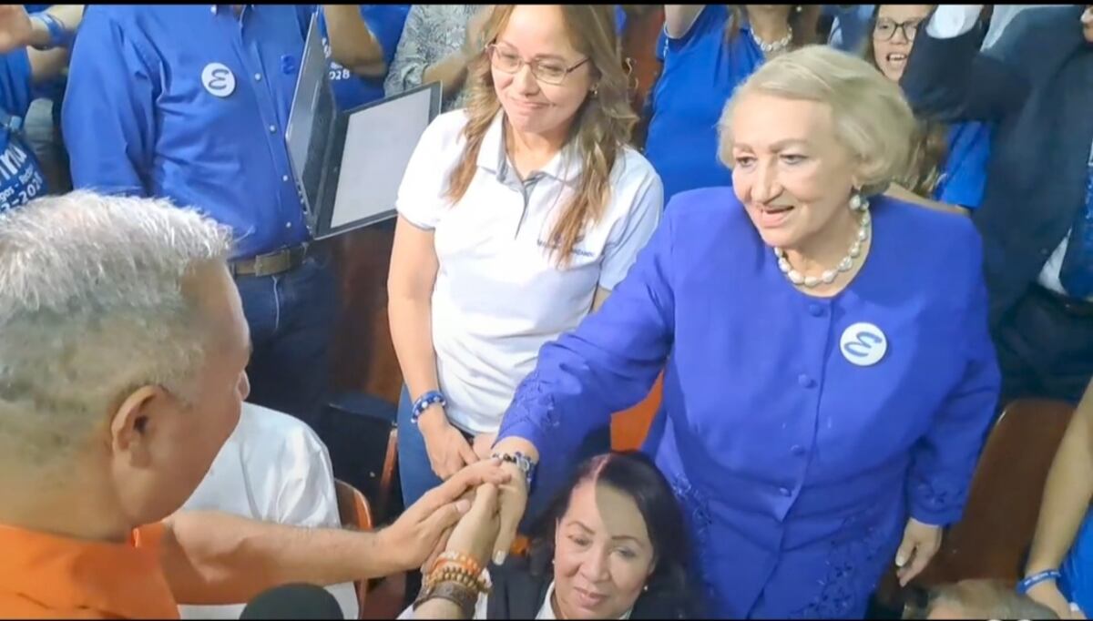 Etelvina se reelige como rectora de la Unachi