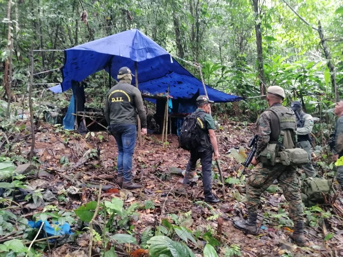 Unidades del Senafront frenan a migrantes con antecedentes penales en el Darién