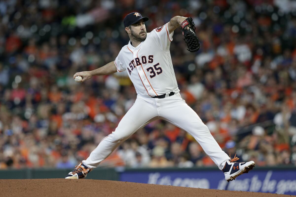 Joya de  Verlander y jonrón de Altuve catapultan a los Astros