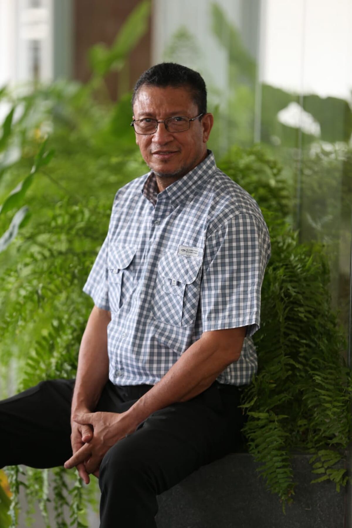 El Preguntón: El sociólogo Roberto Pinnock habla sin pepitas en la lengua del acontecer nacional