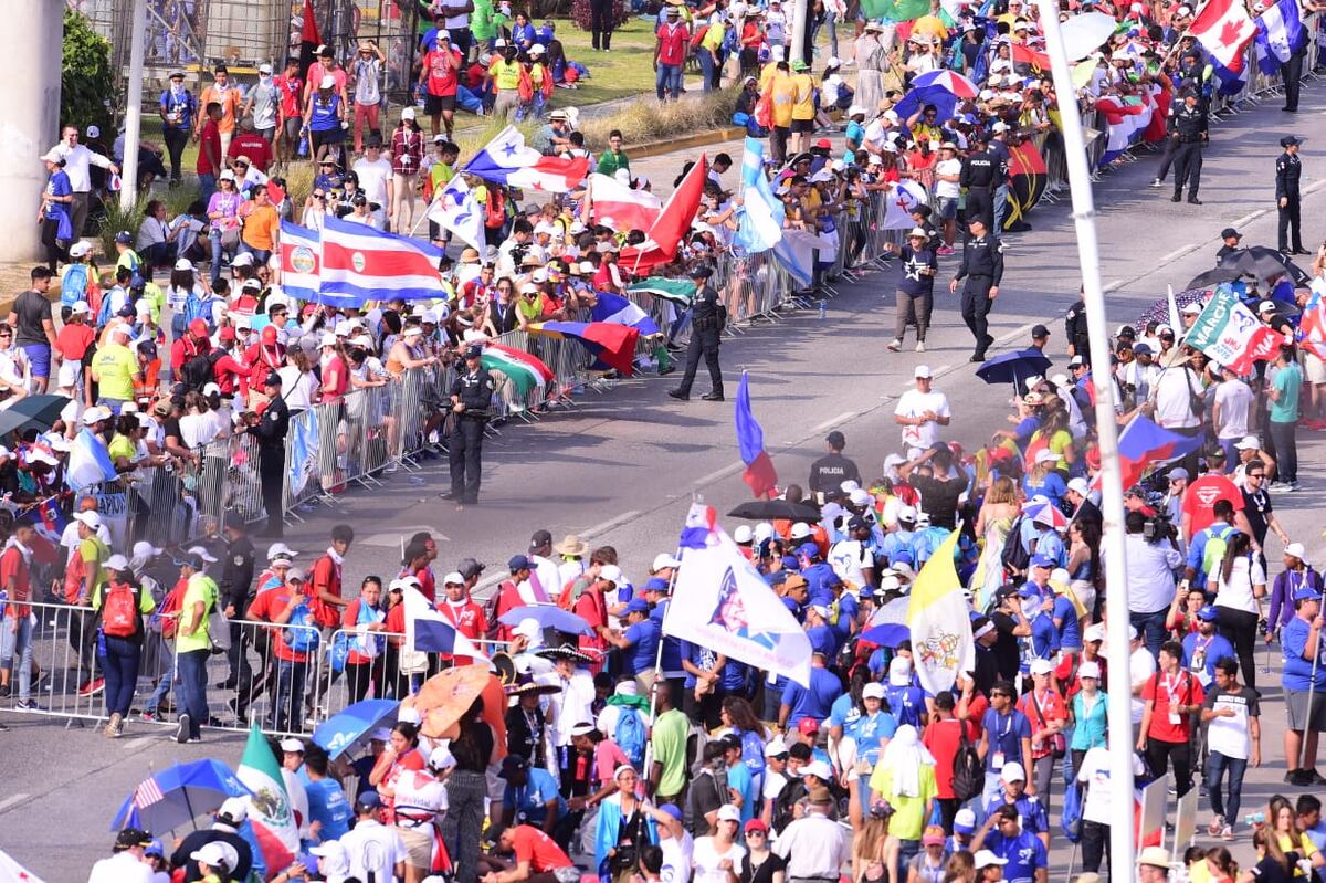 'Amar más allá de las diferencias' así invita e inicia el Papa la JMJ en Panamá