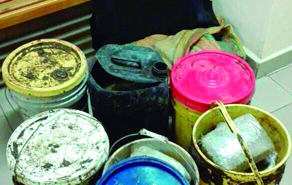 En 6 tanques plásticos encuentran caleto de drogas en San Miguelito 