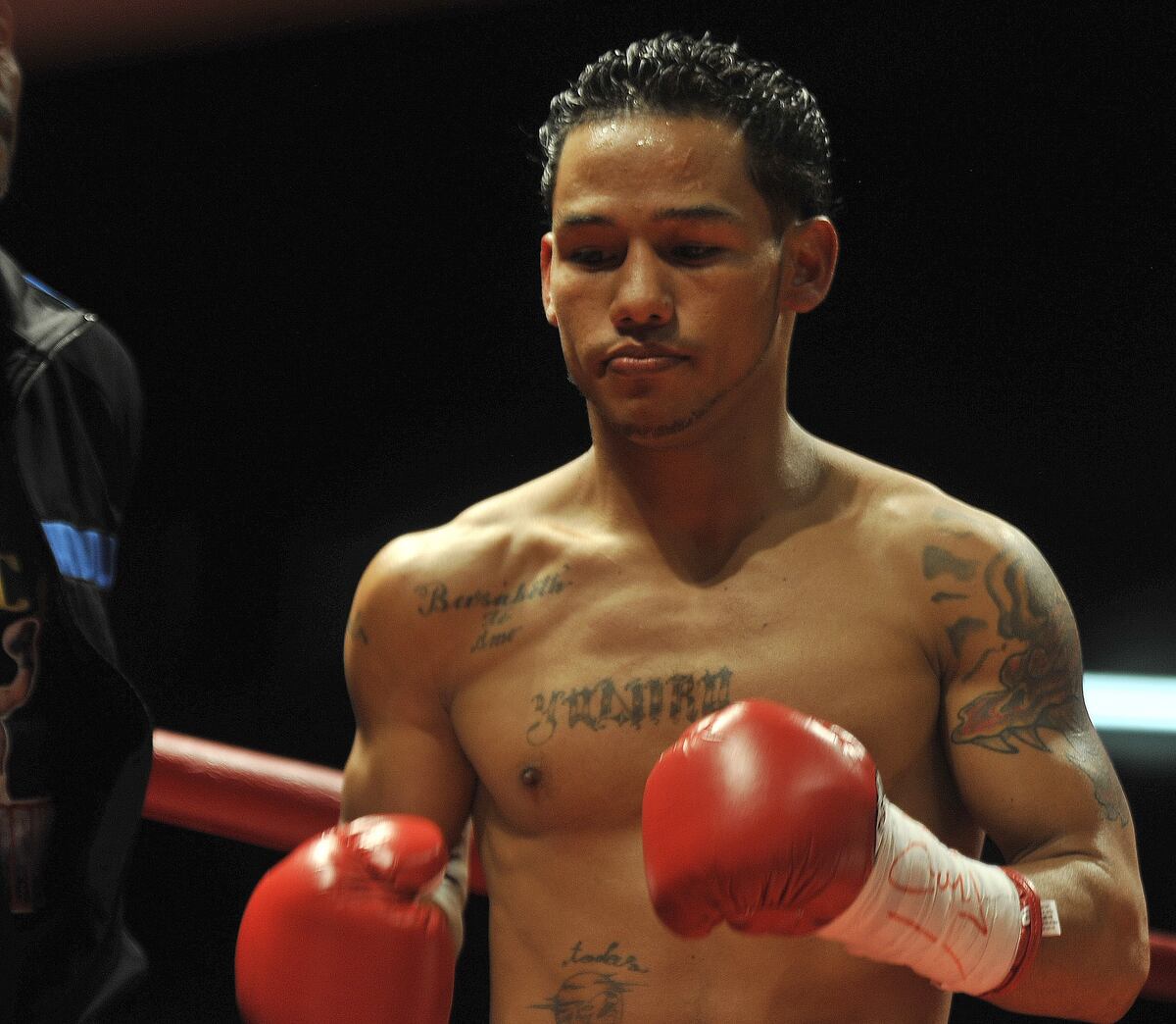 Tres panameños siguen en carrera por un título mundial en la AMB