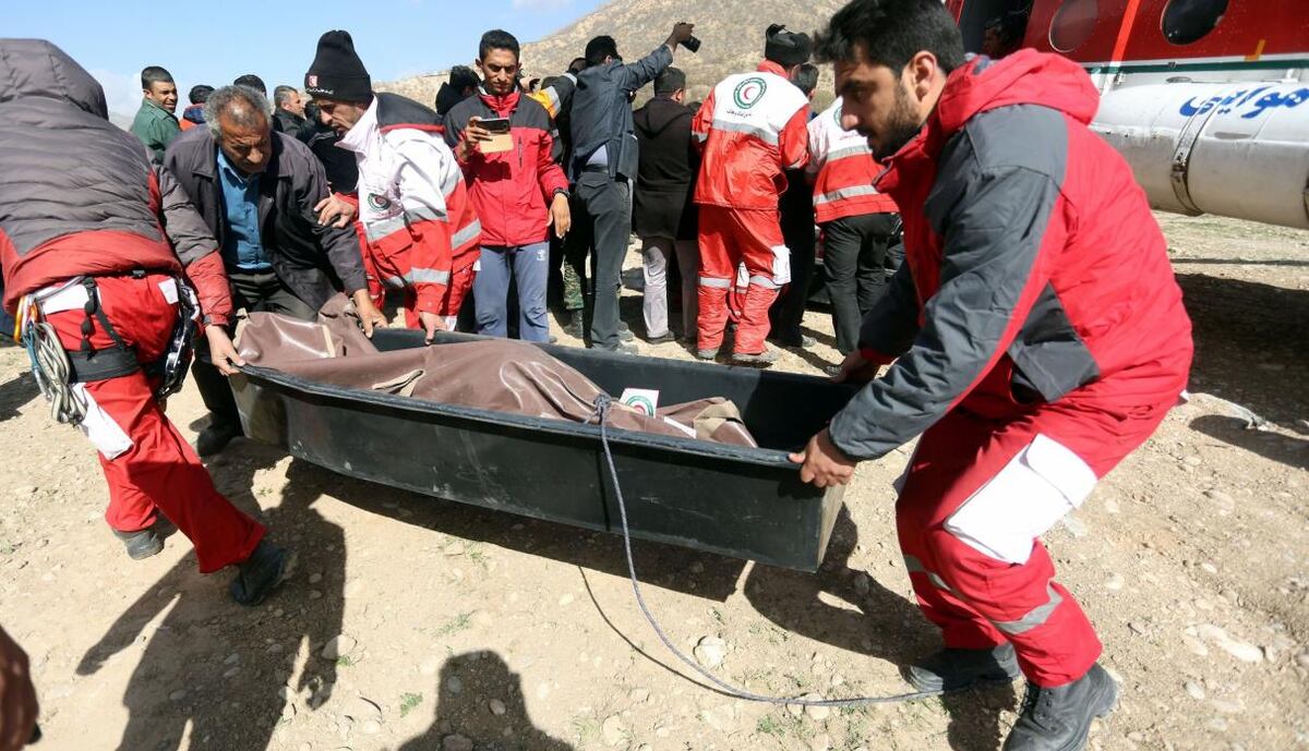 Celebra su despedida de soltera en Dubái y se estrella en jet privado con amigas