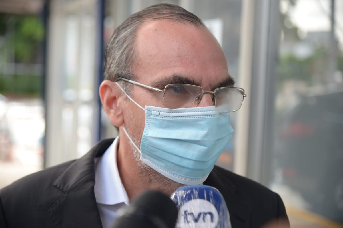 Multan con 200 dólares a Rolando López, exsecretario del Consejo de Seguridad