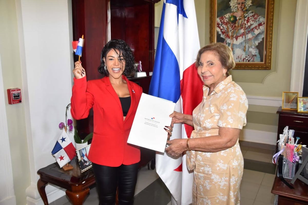 ¡Demphra ya es panameña! La voz de La Factoría jura amor eterno al país que la vio crecer