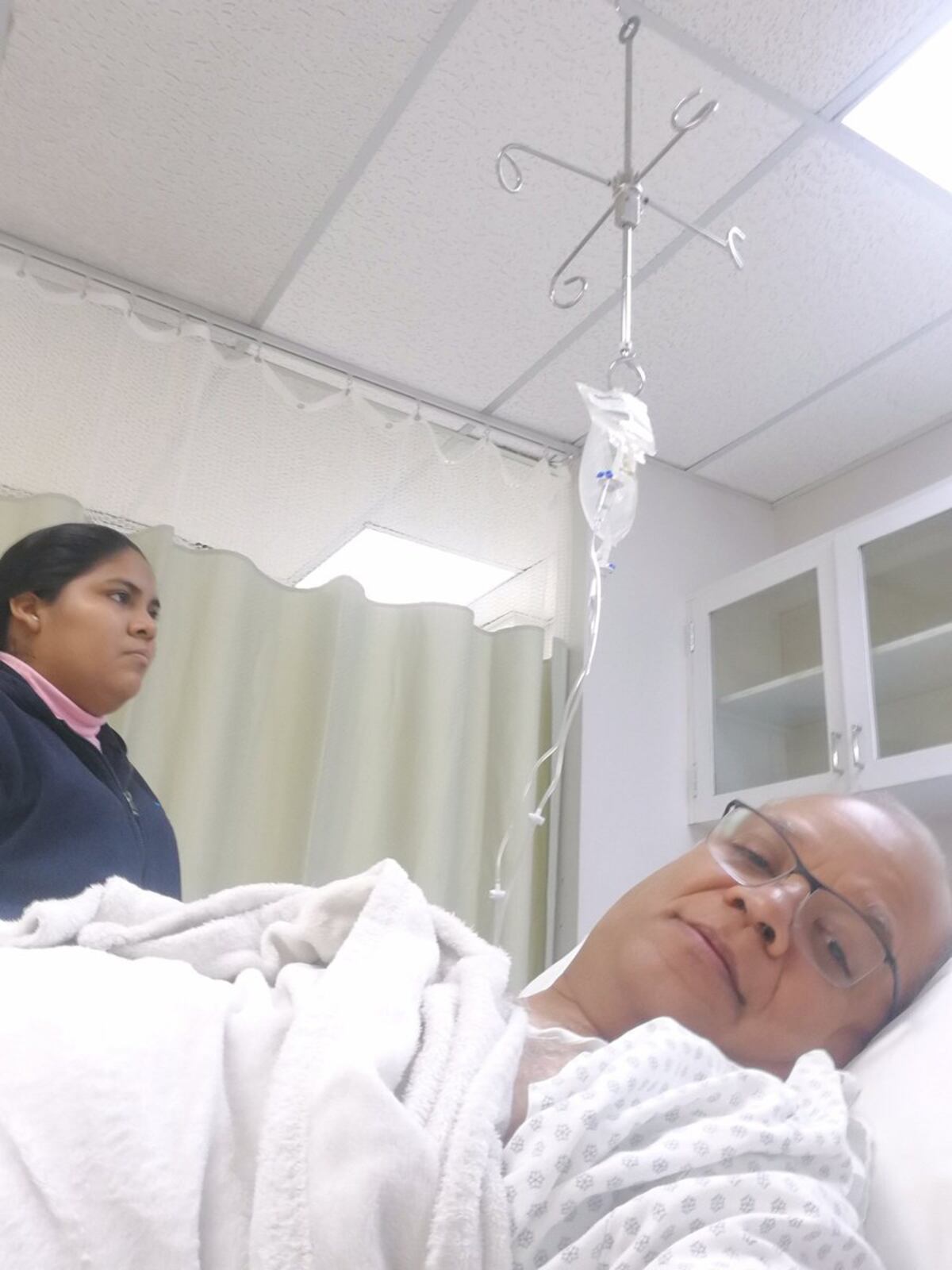 Edwin Cabrera fue trasladado al hospital con dolor en el pecho