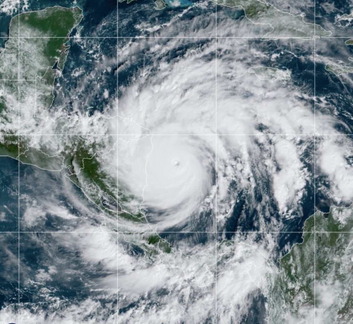 El huracán Iota adquiere la categoría 5 mientras se aproxima a Centroamérica