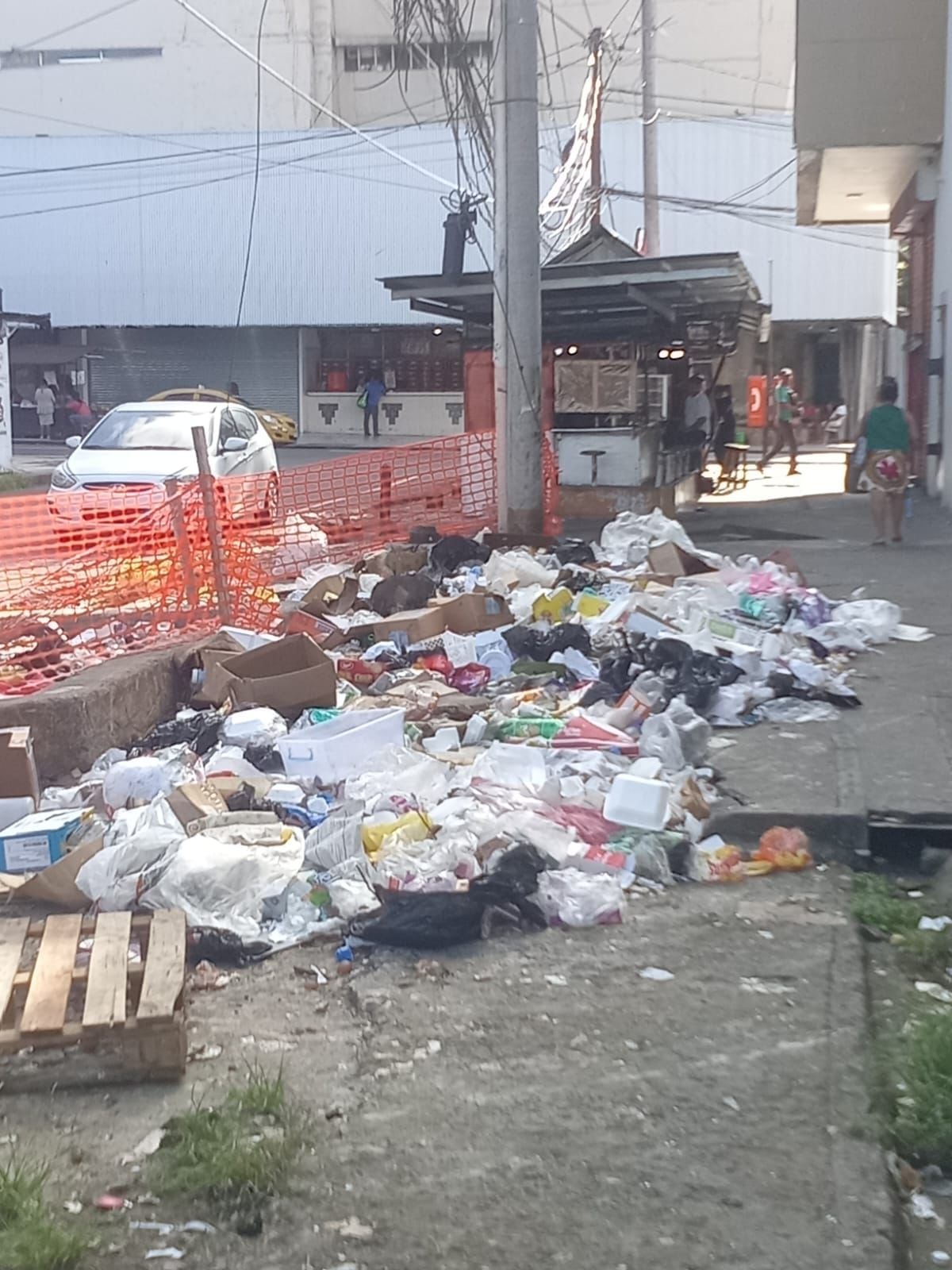 Junta Comunal de Calidonia anuncia sanciones a comerciantes irresponsables