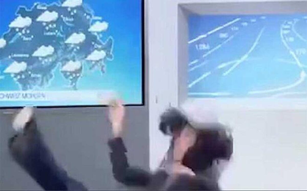 Una chica del tiempo le fractura el cráneo a presentadora de noticias por celos