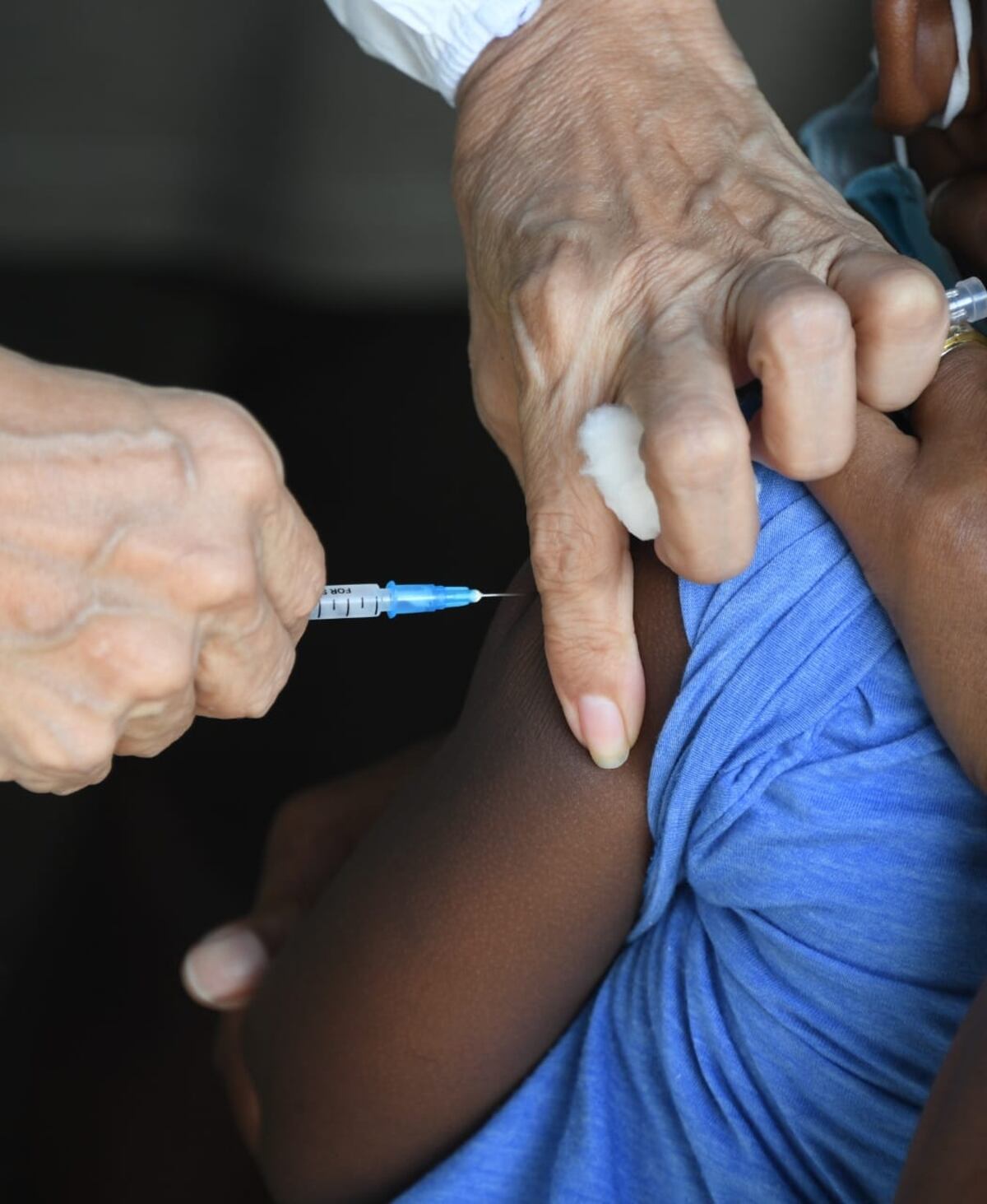 La importancia de las vacunas en los menores de edad  