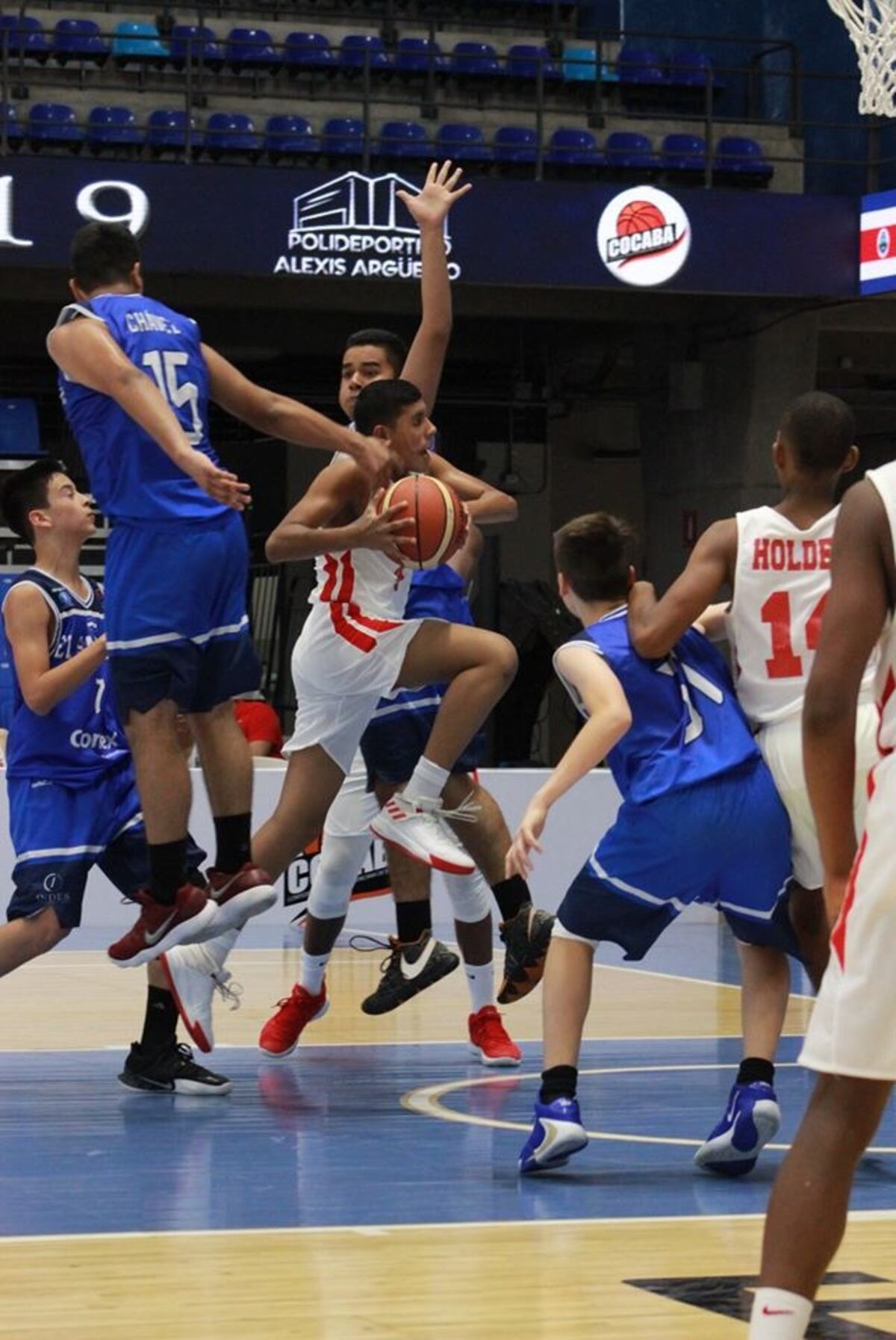 Panamá aplasta a El Salvador en el basket Sub-14